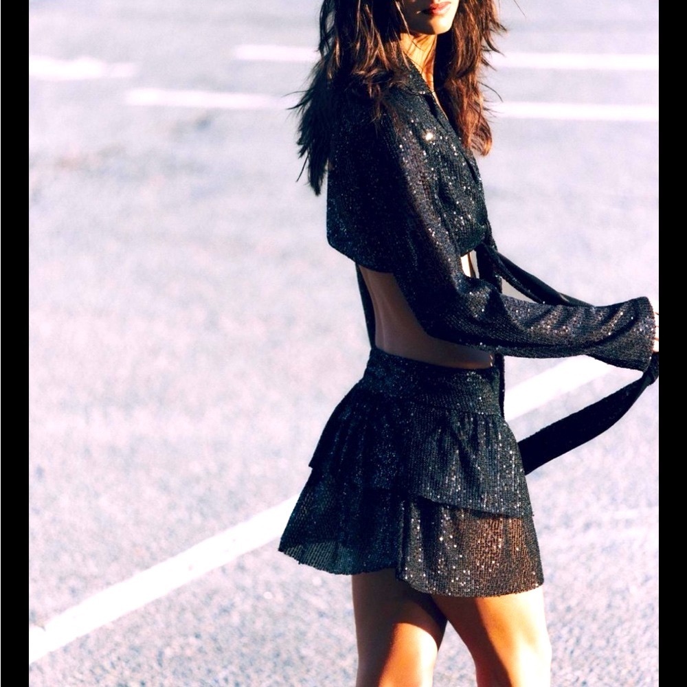 Tier Layered Skirt W/Black Jewel Sequins All Over W/Side Zipper Skirt W/Shorts
